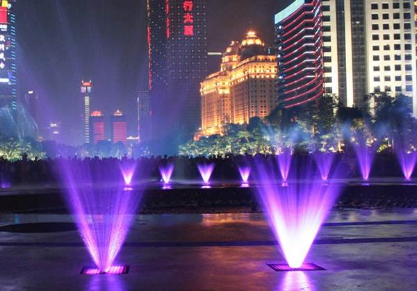 喷泉在当今时代，已经形成了一道独特的人文景观